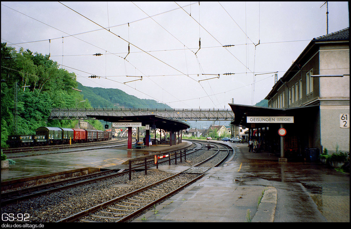 Strecken und Bahnhöfe